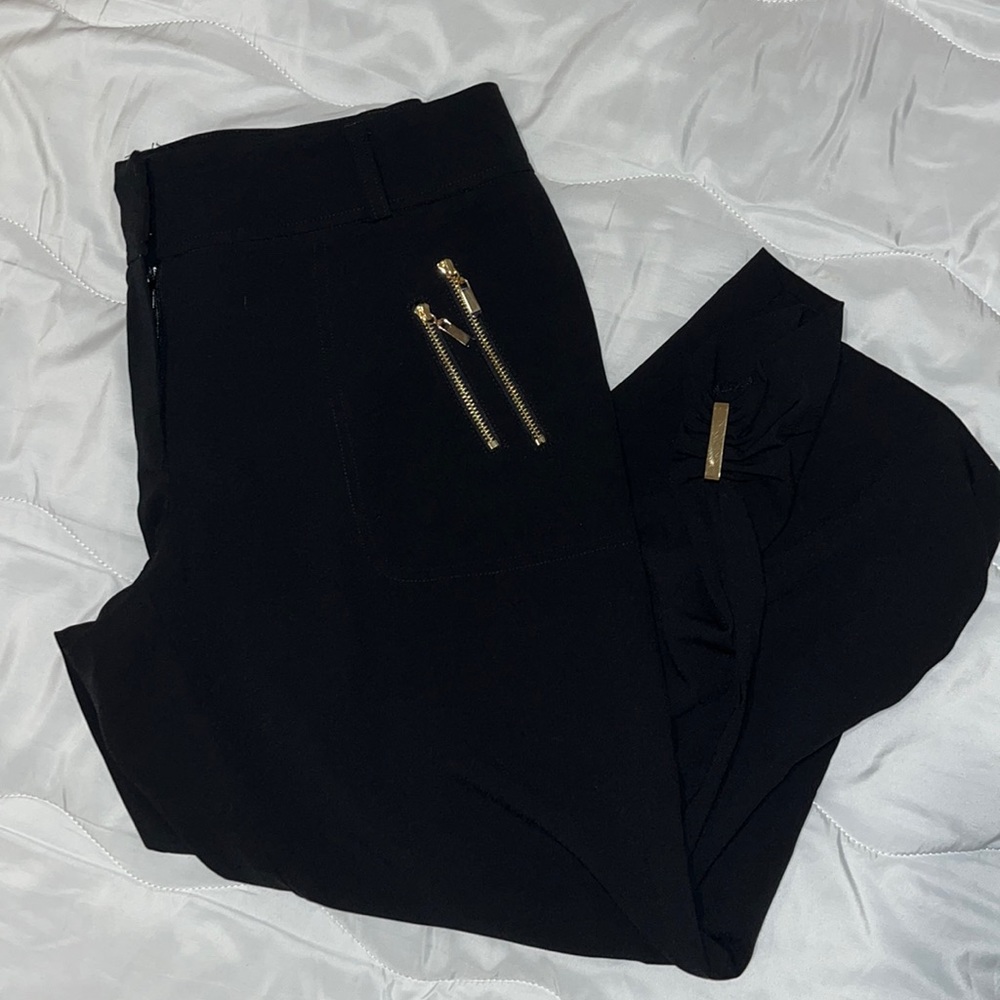 Cache Black Capri dressy Bottoms